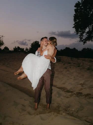 Svadobná fotografka: Prečo Zuzana nefotí pózy, ale príbehy?